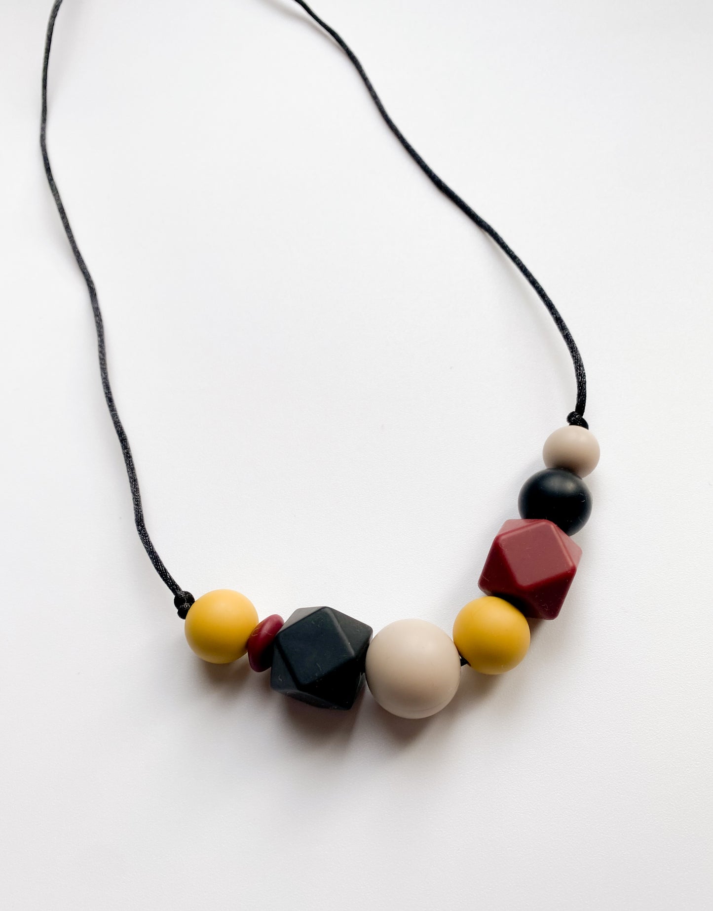 Mama Necklace