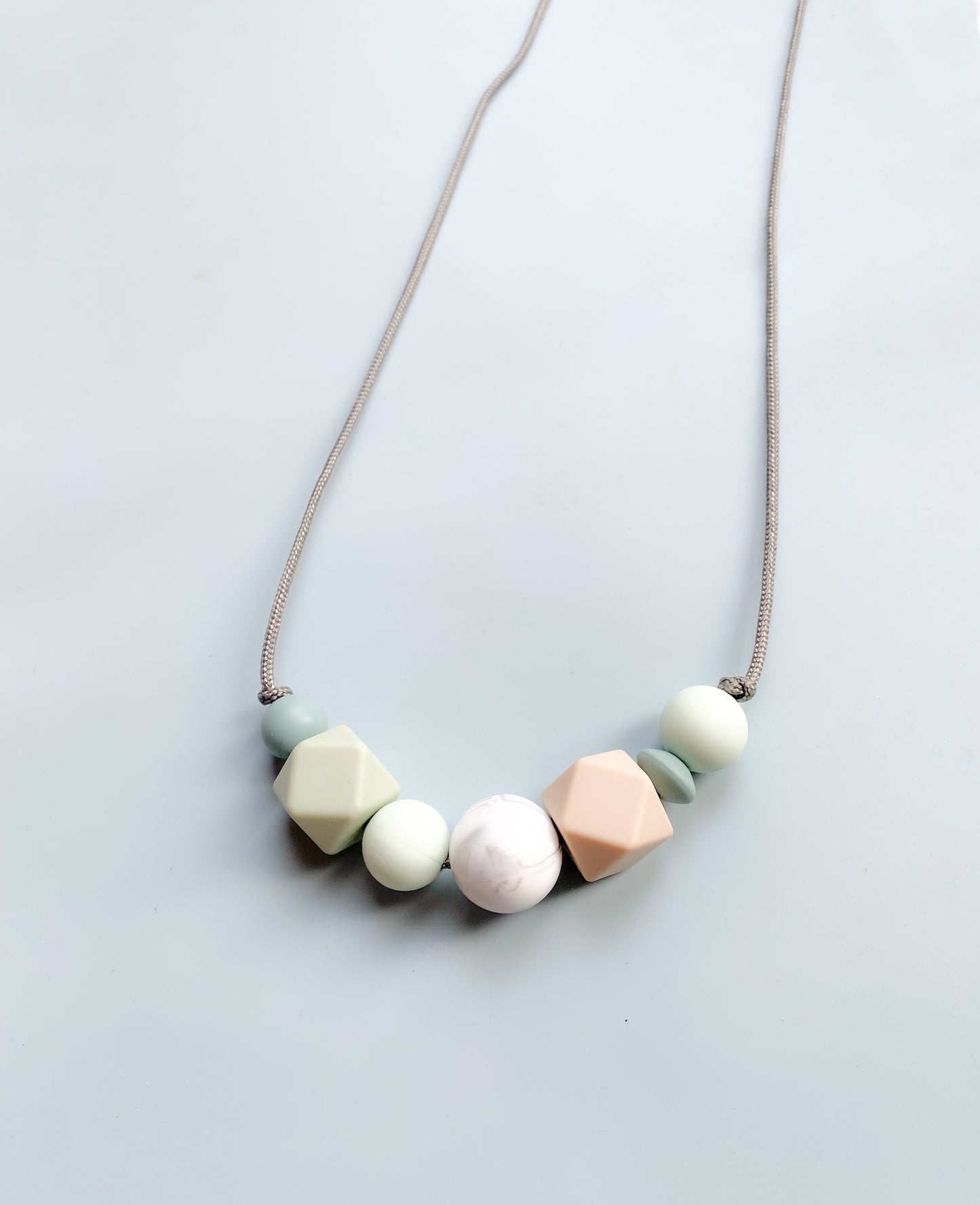 Mama Necklace